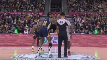 2025年01月04日 徐杰22+11 莫兰德8+19+10+4帽 高诗岩6中0 广东终结山东5连胜